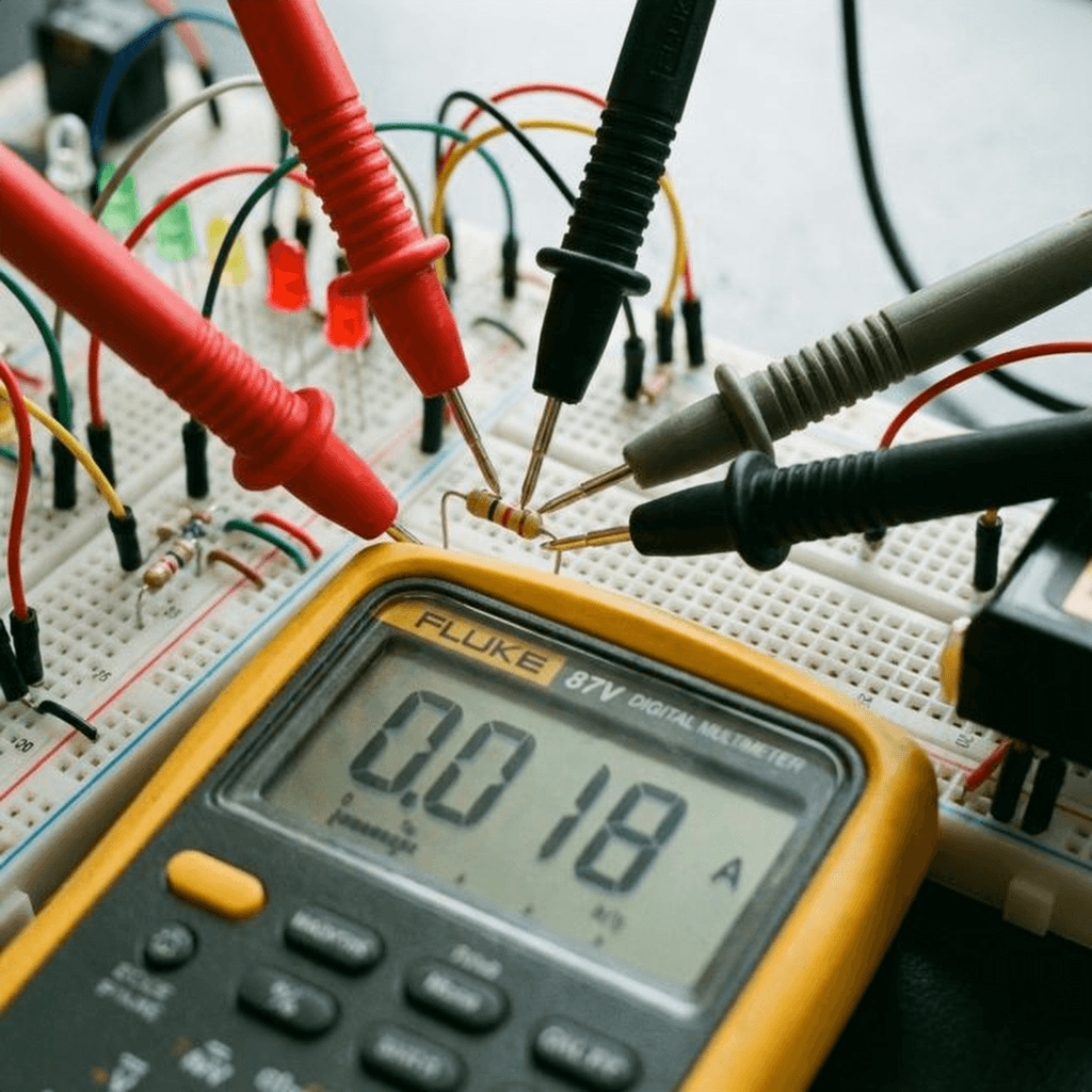 Multimeter measuring current